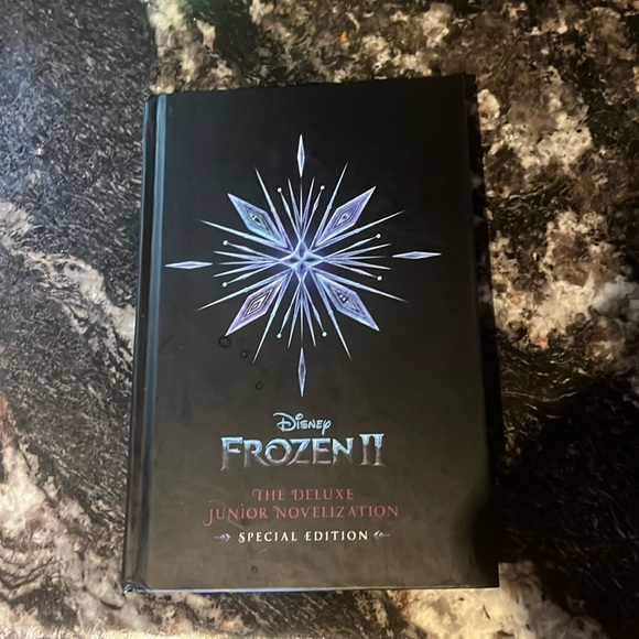 Disney Frozen 2 Novel Special Edition - Picture 1 of 1